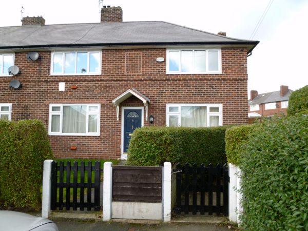 Flat for rent Manchester M9